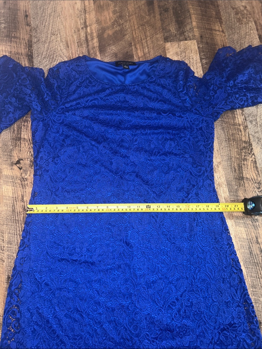 Perceptions New York Lace Boat Neck Shift Dress in a gorgeous sapphire blue! - Picture 8 of 9